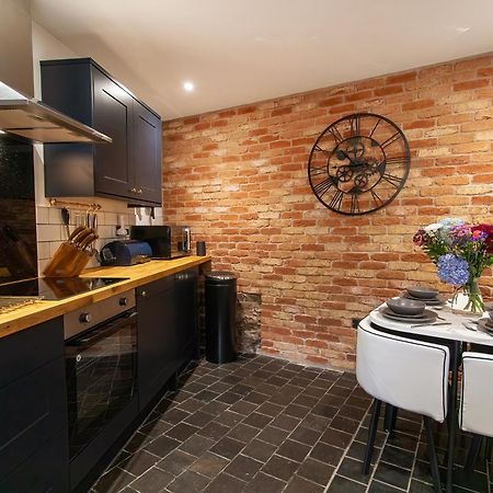 Stunning Ashbourne Town Centre Cottage Near Alton Towers Peak District Derbyshire Dış mekan fotoğraf